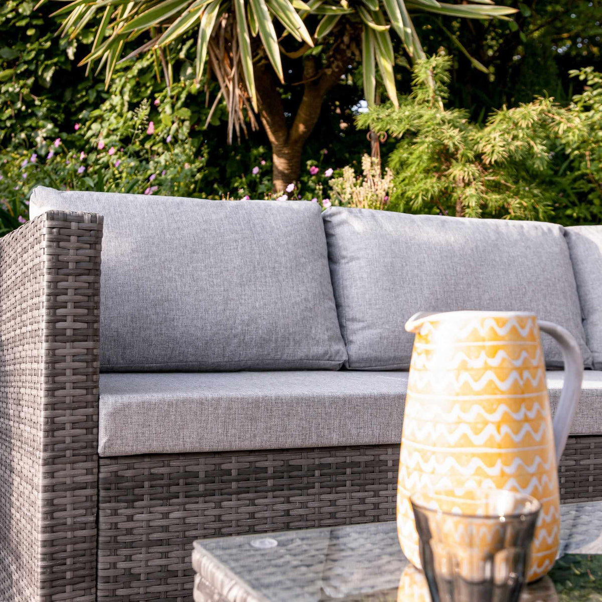 Weston 4 Seater Rattan Corner Sofa Set with LED Cantilever Parasol and Base - Grey Weave