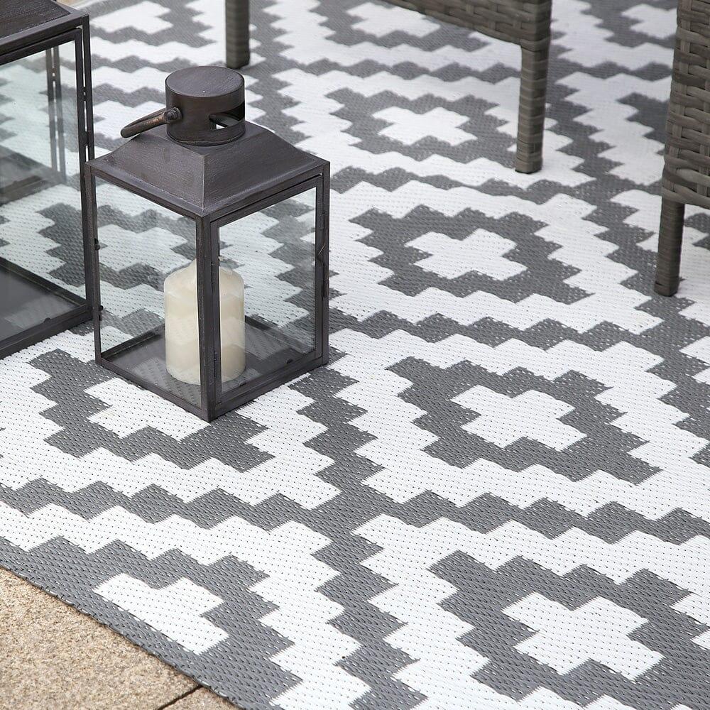 Outlet - Outdoor Rug - 160Cm X 230Cm - Geometric Print - Laura James