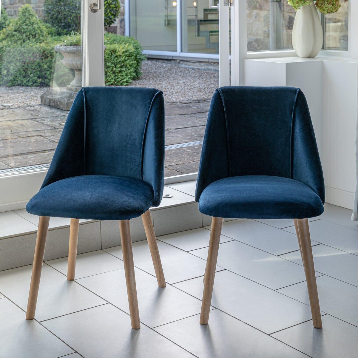 Willow 4 Seater Pale Oak Dining Table Set - Freya Blue Dining Chairs with Pale Oak Legs - Laura James