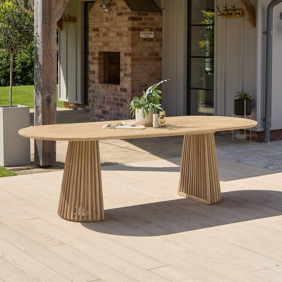 Willow 6 Seater White Acacia Oval Garden Dining Set with Cove Pink Rope Chairs