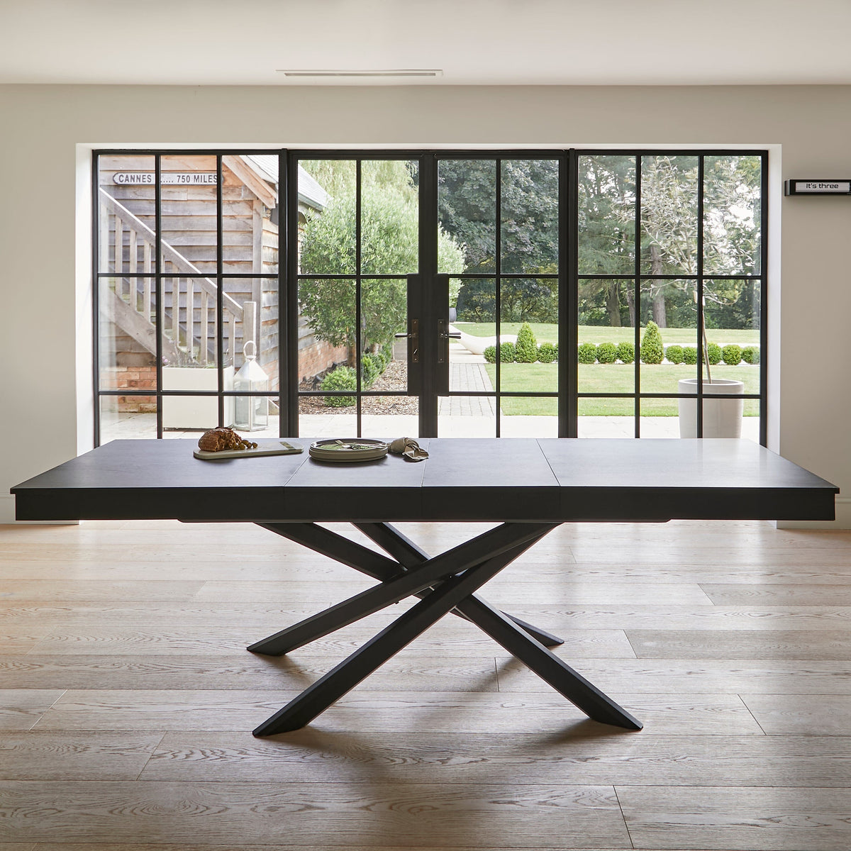 Amelia Black Extending Dining Table Set - 6 Seater - Chloe Light Beige Boucle Dining Chairs - Black Oak Legs