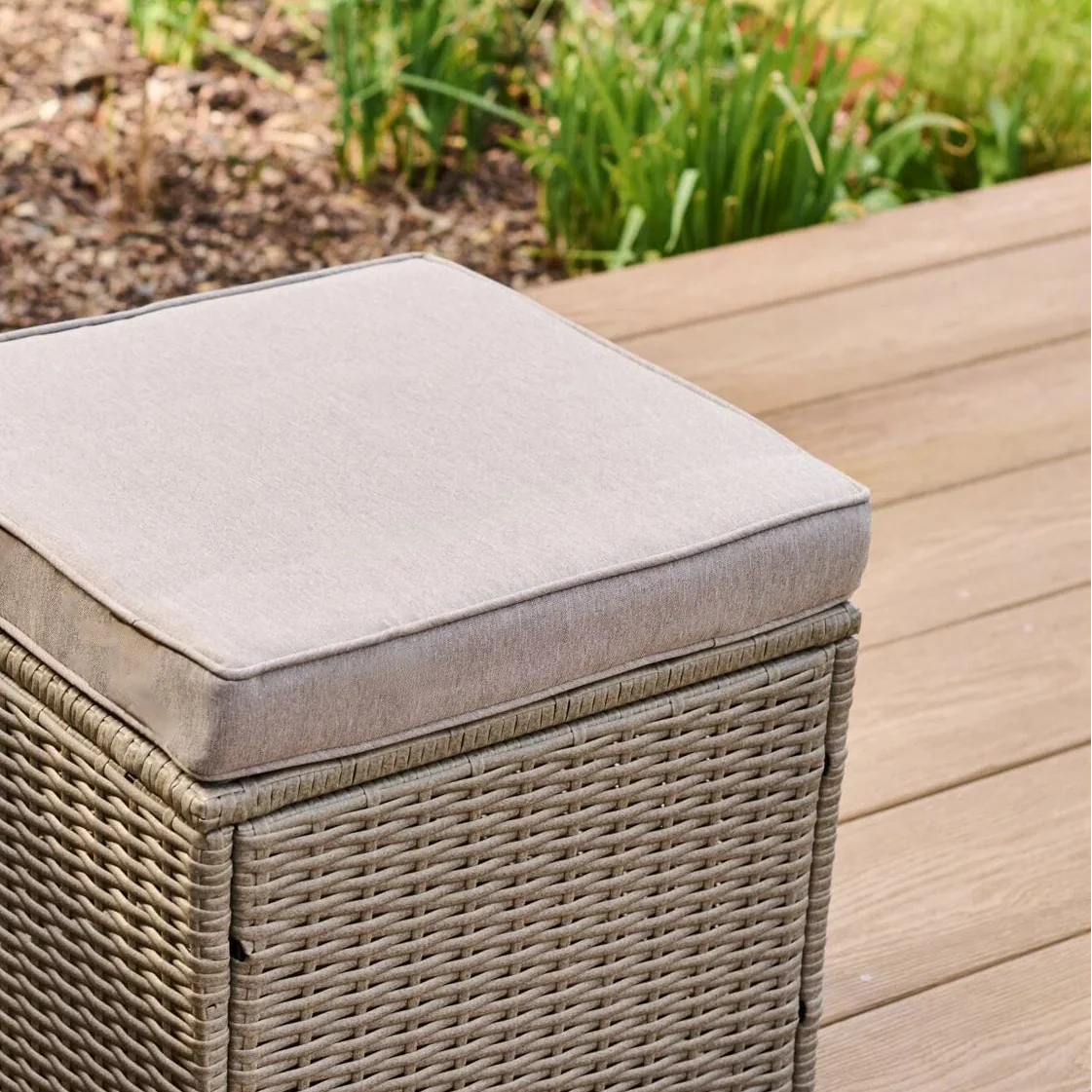 Cube 10 Seater Rattan Garden Dining Set - Light Grey with Polywood Top