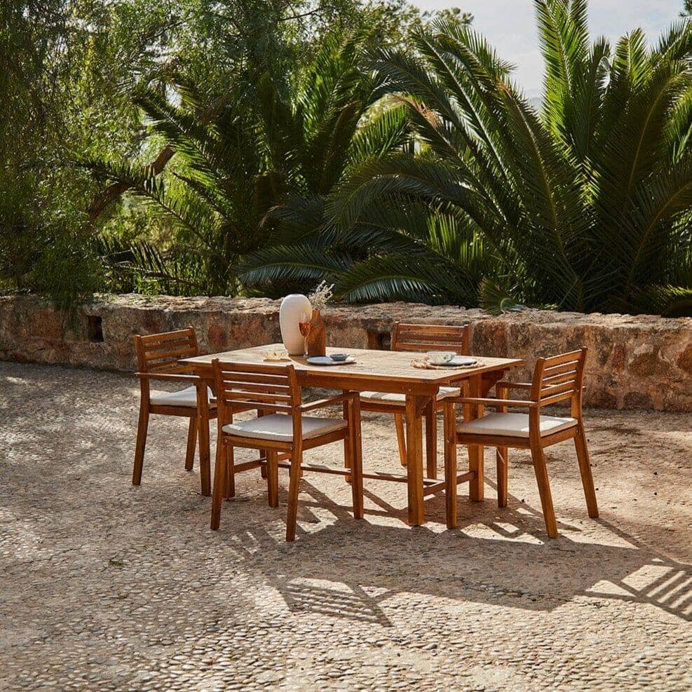 Aspen 4 Seater Wooden Extendable Garden Dining Set with Cushions - Cream Parasol - Laura James