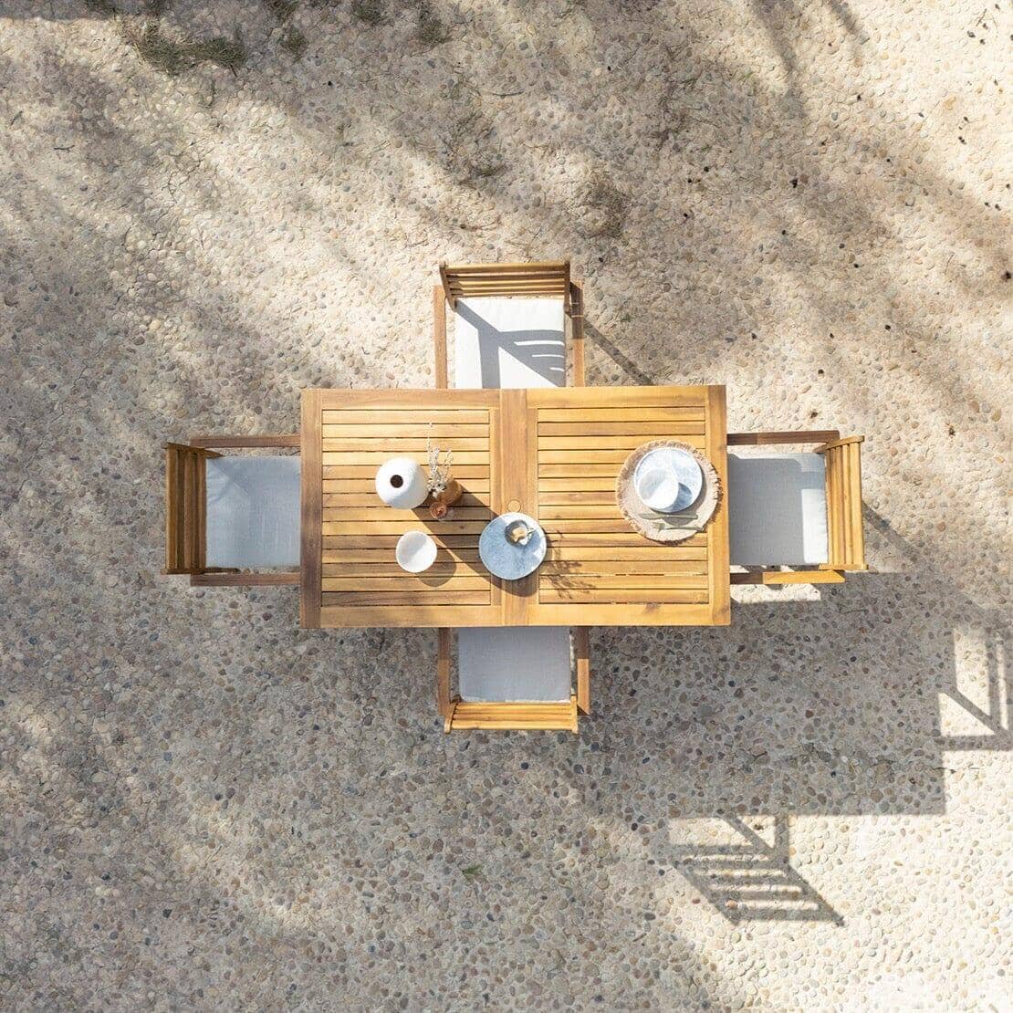 Aspen 4 Seater Wooden Extendable Garden Dining Set with Cushions - Premium Grey LED Parasol - Laura James