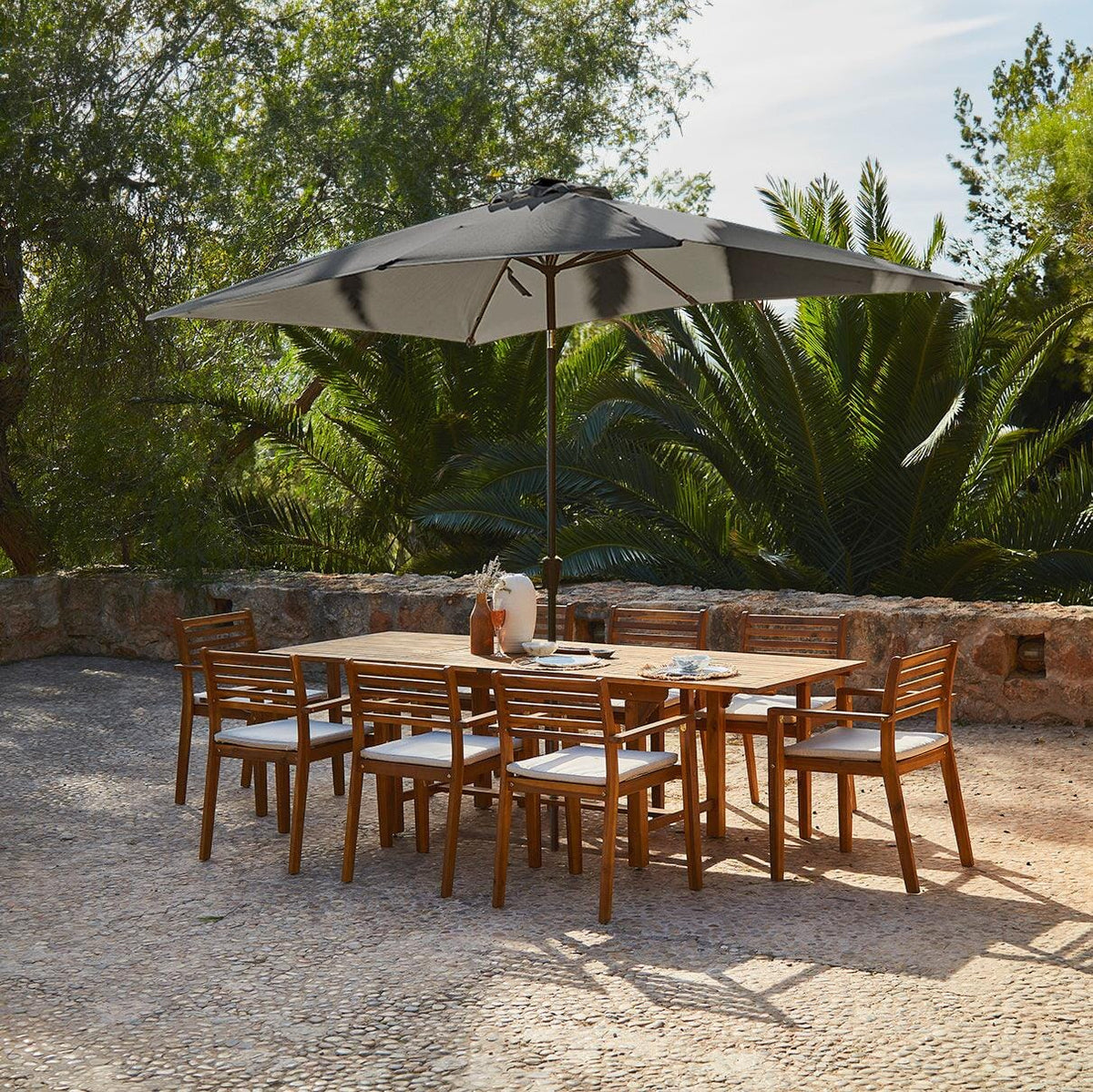 Aspen 8 Seater Wooden Extendable Garden Dining Set - Grey Parasol - Laura James