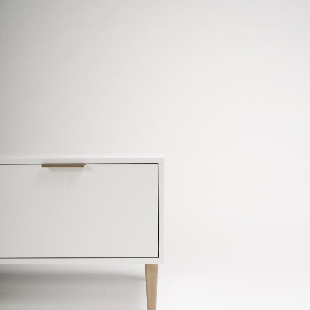 Gloria TV unit - white - Laura James