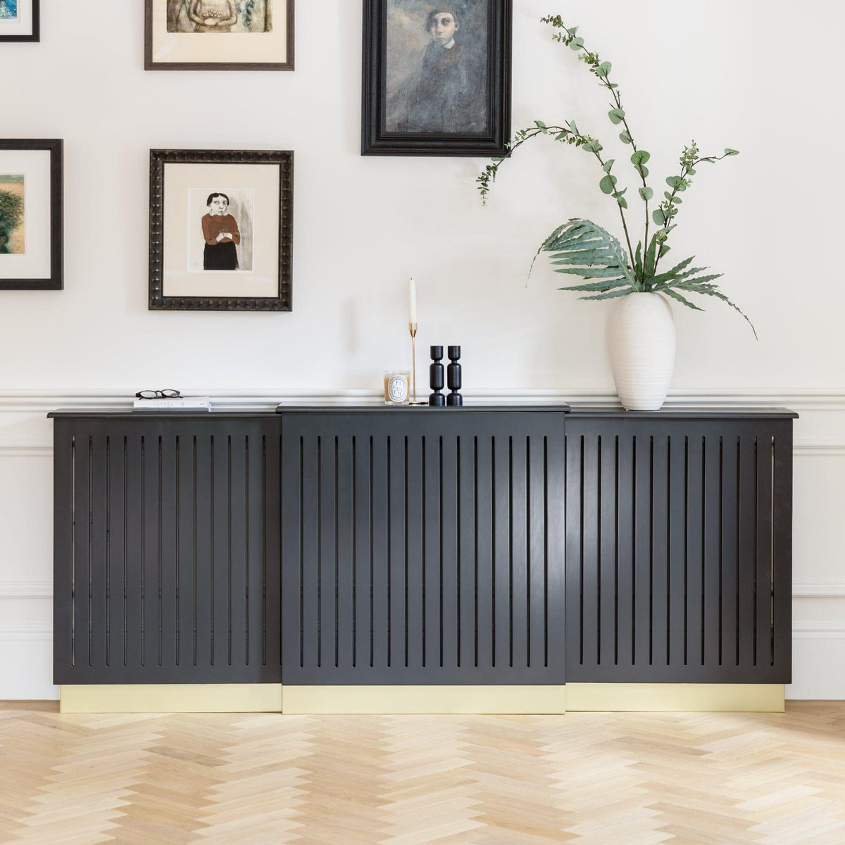 Iliana Extending Radiator Cover in Charcoal Grey - Laura James