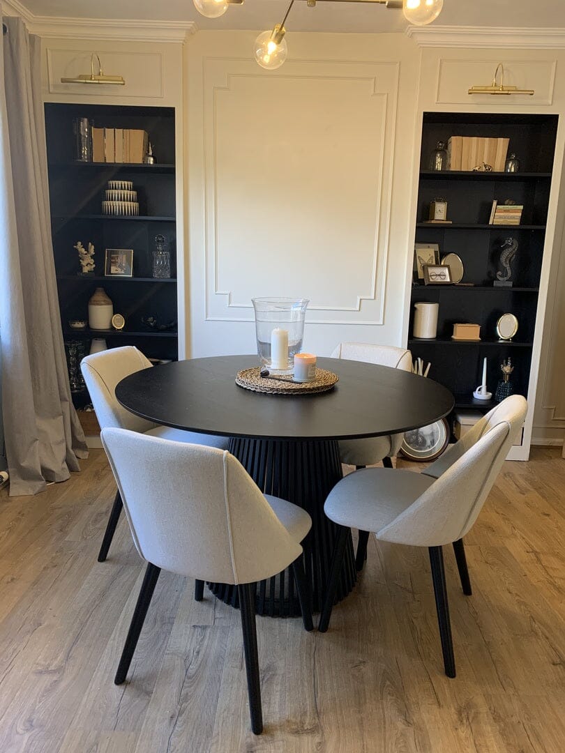 Willow 4 Seater Black Dining Table Set - Freya Oatmeal Dining Chairs with Black Legs