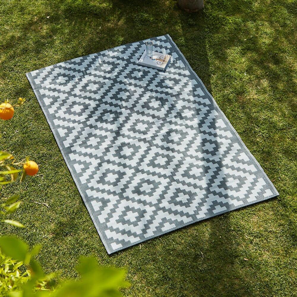 Outlet - Outdoor Rug - 160Cm X 230Cm - Geometric Print - Laura James