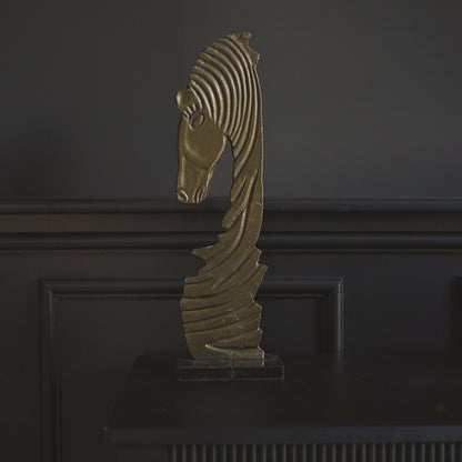 Newbury-metal-horse-ornament-video