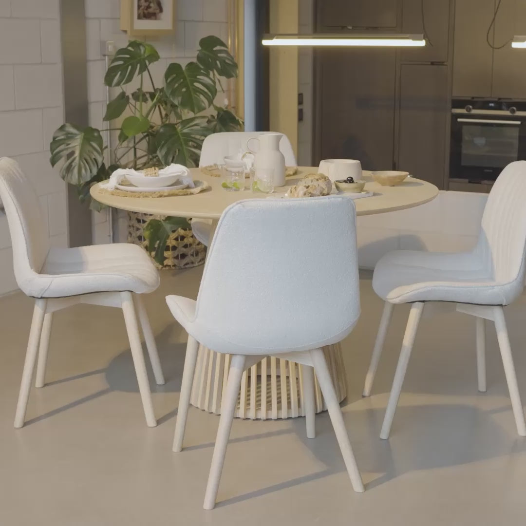 Willow Whitewash Round 4 Seater with Bella Boucle Dining Chairs with Whitewash Legs
