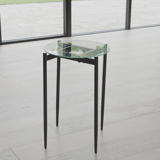 Oscar-side-table-laura-james